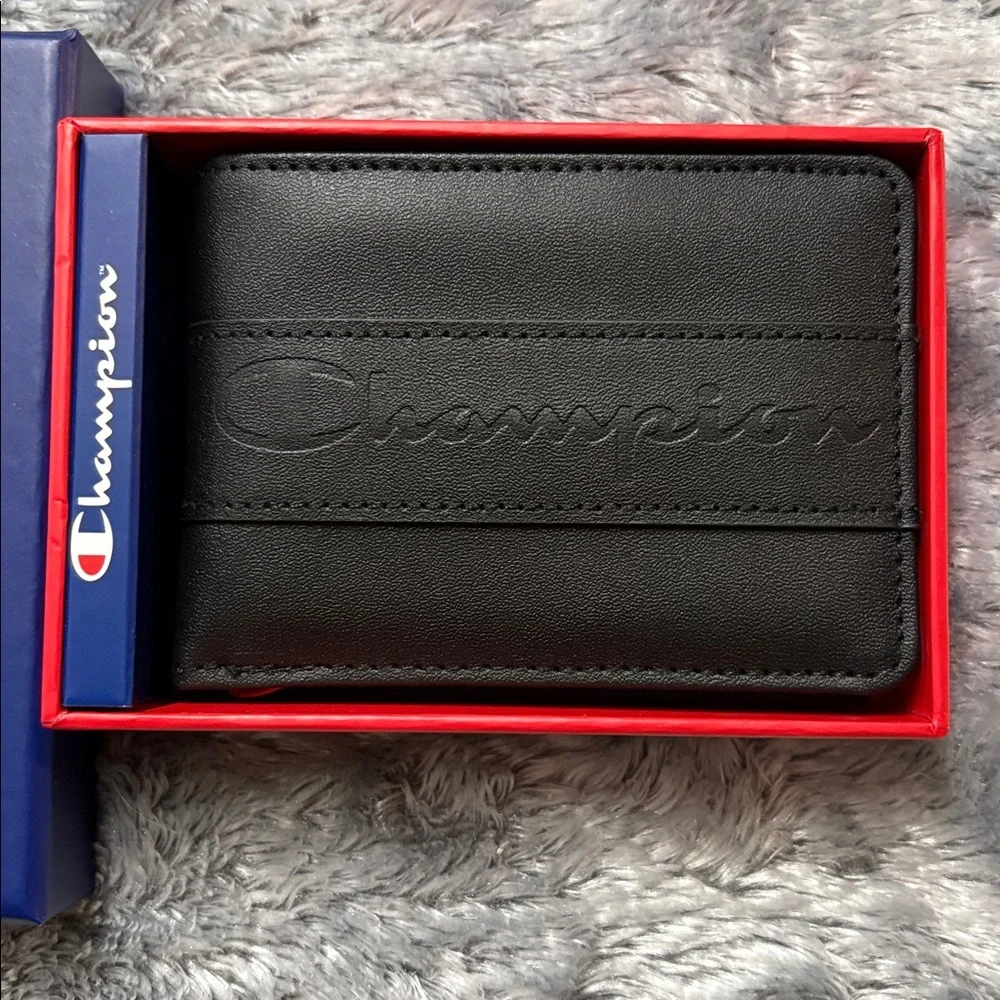 Men’s Champion Wallet